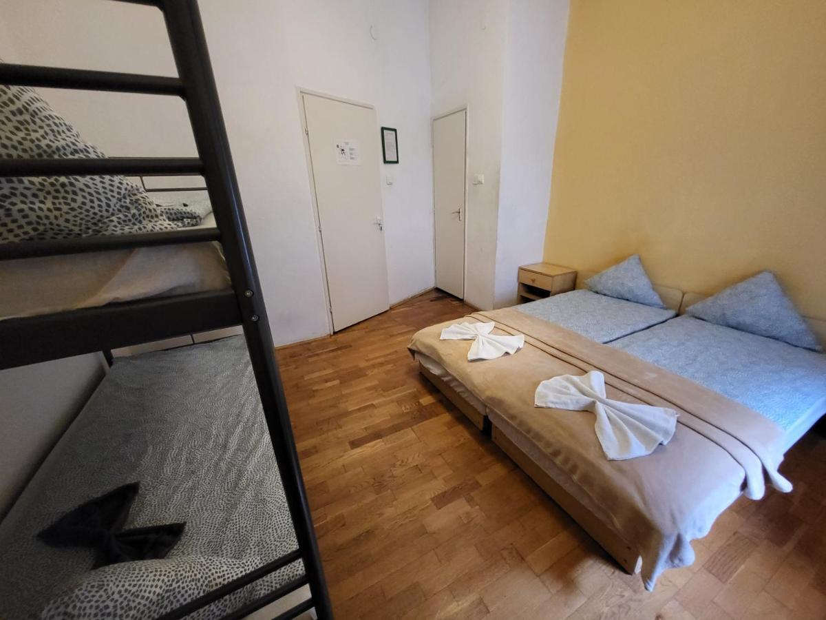 Casa Nora Hotel Boedapest Buitenkant foto