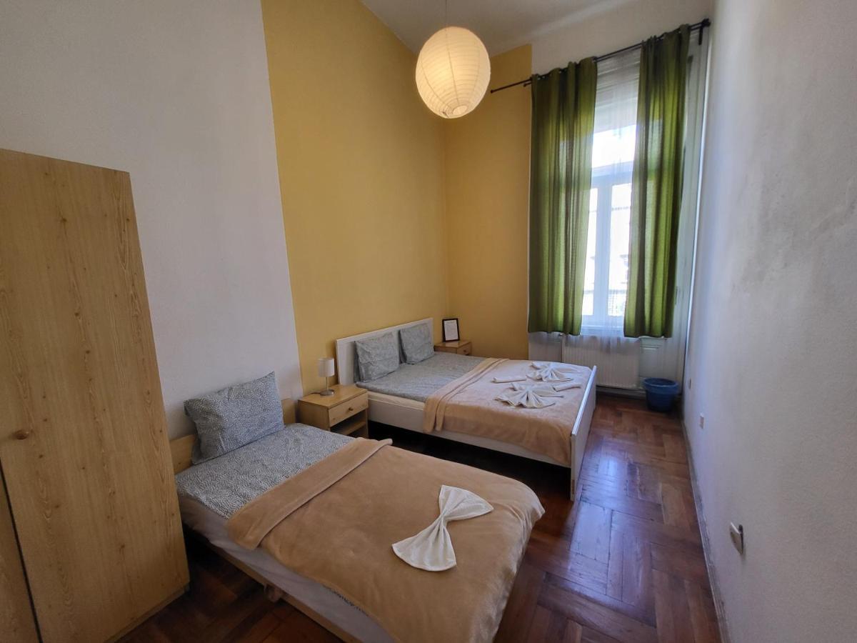 Casa Nora Hotel Boedapest Buitenkant foto
