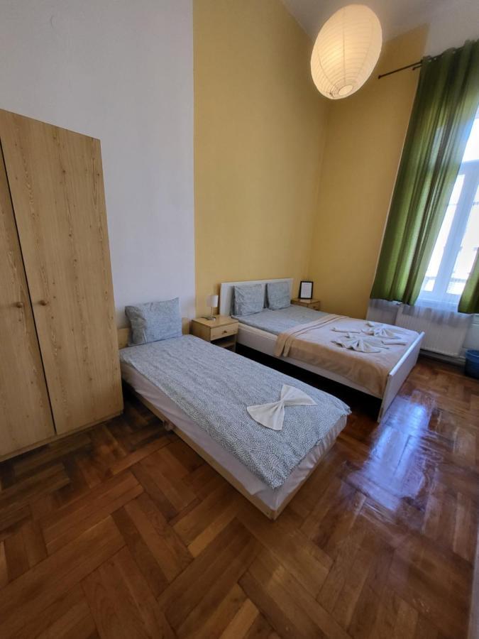 Casa Nora Hotel Boedapest Buitenkant foto